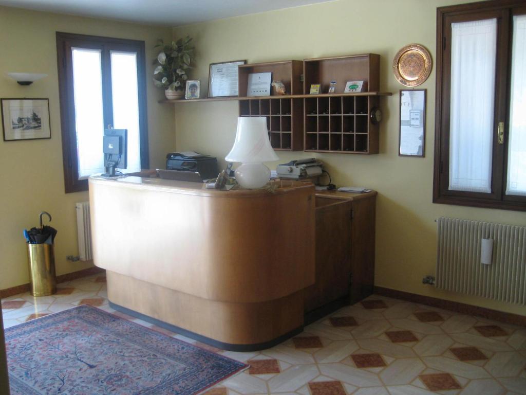 Hotel Ristorante Dotto Varago ภายนอก รูปภาพ